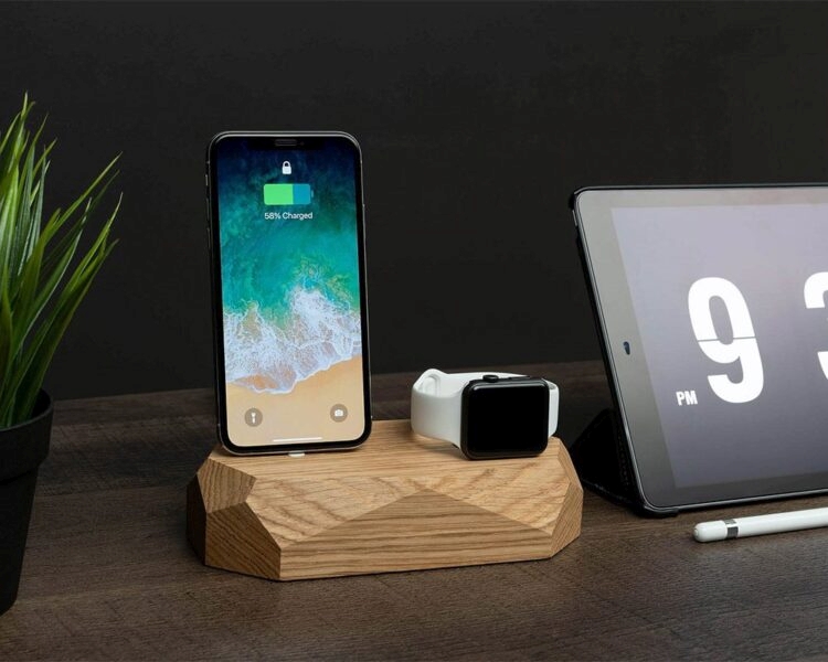 Oakywood Kombiladestation für iPhone und Apple Watch