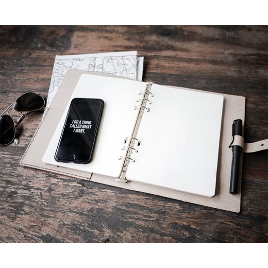 Lakange Notizbuch aus recyceltem Leder